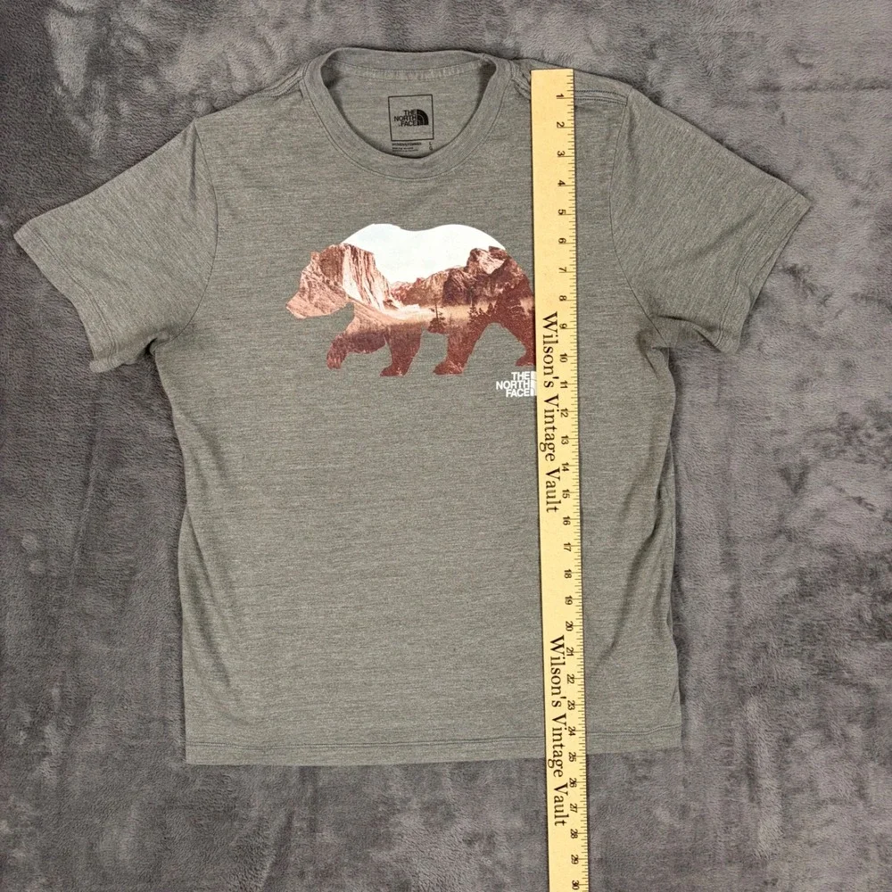 The North Face T-Shirt Women L Gray Bear Mountain Graphic Short Sleeve Crewneck - Picture 6 of 10